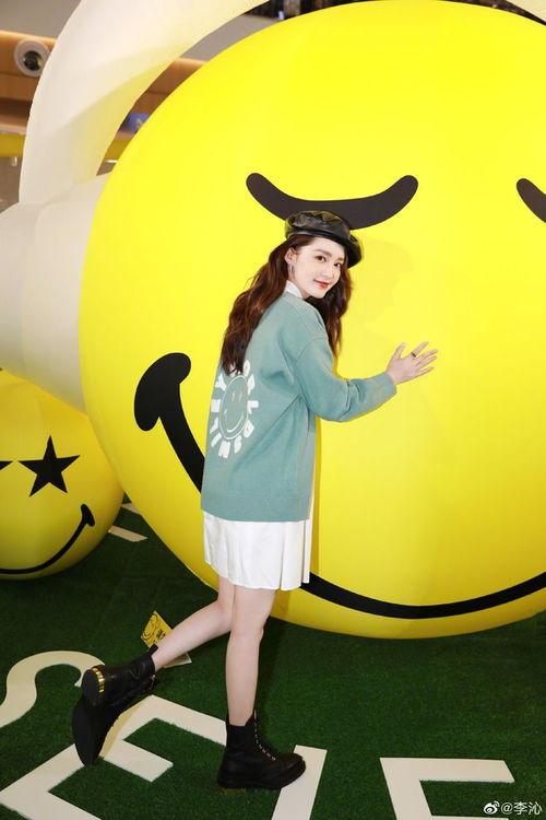 吃瓜娱乐李沁视频,揭秘明星幕后趣事